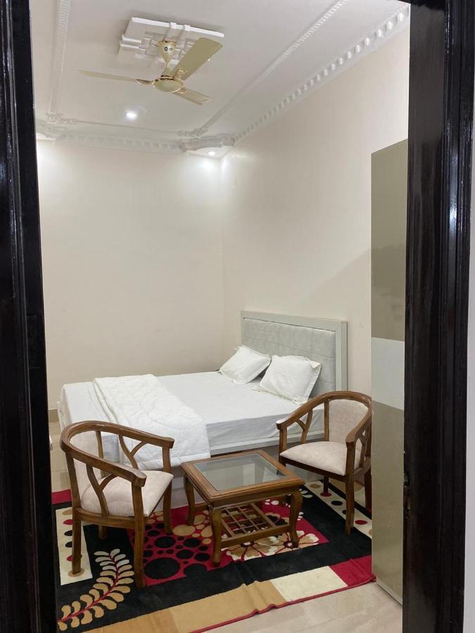 Hotel S.R Plaza Khurja Exterior foto