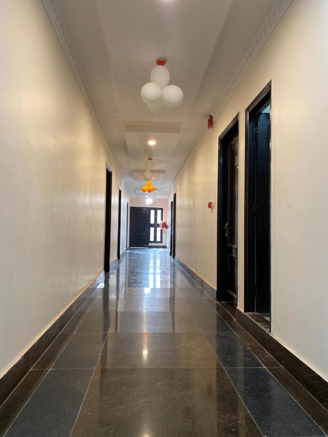 Hotel S.R Plaza Khurja Exterior foto